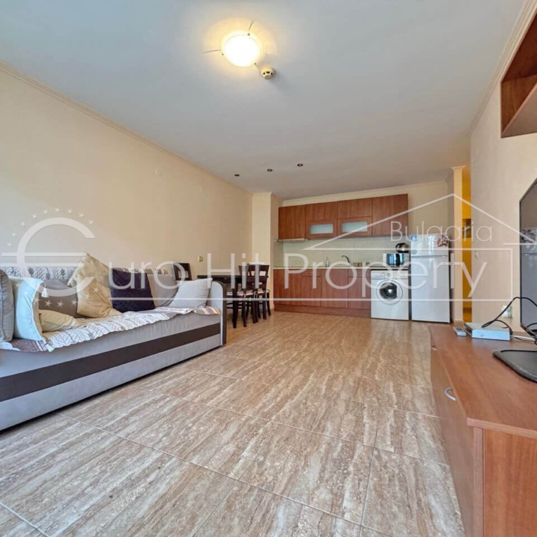 Двустаен обзаведен апартамент в комплек Етъра - Свети Влас - 0