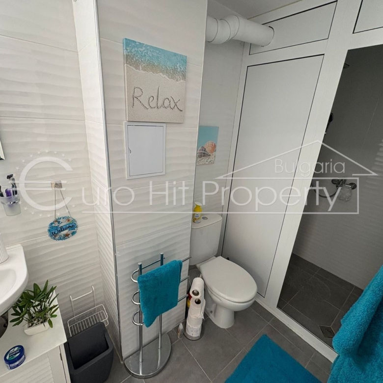 Тристаен обзаведен апартамент в Свети Влас - 0