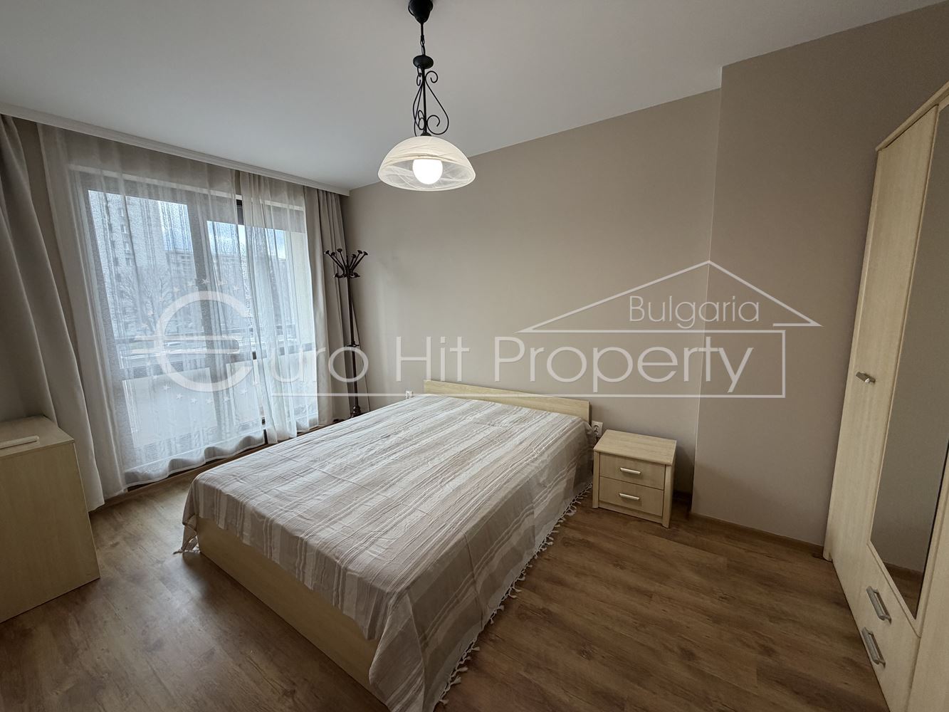 Двустаен апартамент под наем с подземно паркомясто до 2ро РПУ-0 Двустаен апартамент под наем с подземно паркомясто до 2ро РПУ - 0