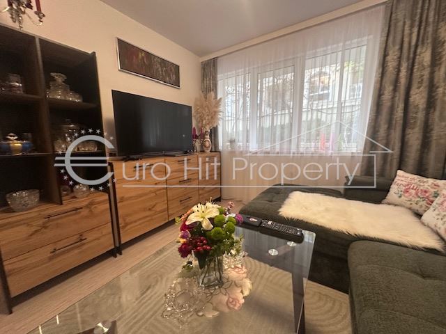 Апартамент с 2 спални в комплекс в Свети Влас - 0