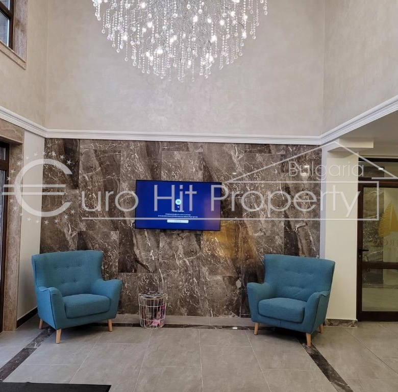 Двустаен напълно обзаведен апартамент в луксозен комплекс на първа линия в кв. Сарафово - 0