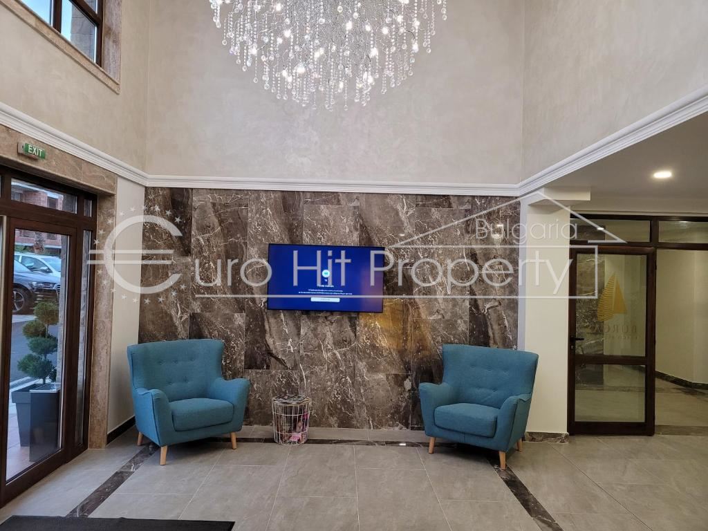 Двустаен напълно обзаведен апартамент в луксозен комплекс на първа линия в кв. Сарафово - 0