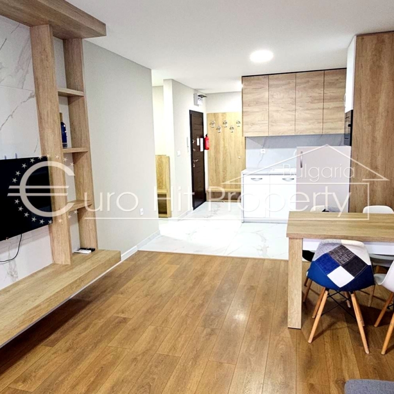 Двустаен обзаведен апартамент с морска панорама в луксозен комплекс в кв. Сарафово - 0