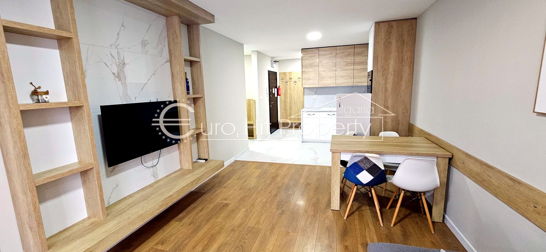 Двустаен обзаведен апартамент с морска панорама в луксозен комплекс в кв. Сарафово - 0