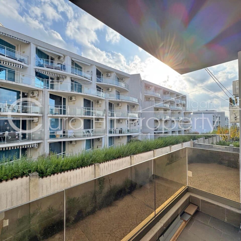 Двустаен обзаведен апартамент в нова жилищна сграда в кв. Сарафово - 0