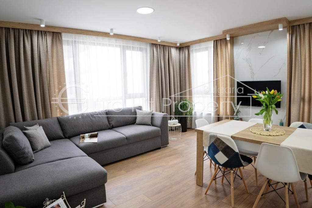Three-room apartment with a frontal sea view in a luxury complex on the first line in Sarafovo-0 Тристаен апартамент с фронтална гледка море в луксозен комплекс на първа линия в Сарафово - 0