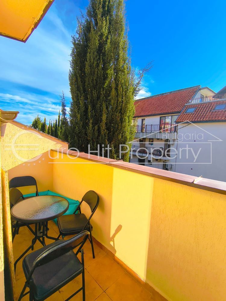 Двустаен обзаведен апартамент в Свети Влас на 100м. от плажа - 0