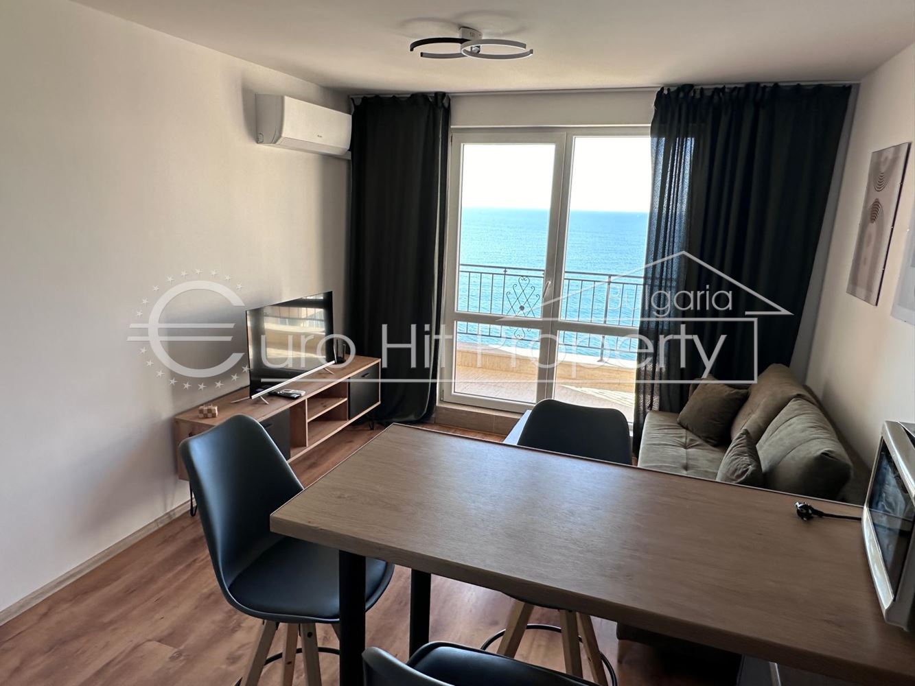 Двустаен апартамент с фронтална гледка море - в гр. Свети Влас - 0