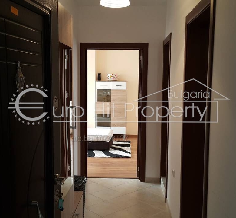 Отдава се под наем двустаен апартамент със собствено паркомясто - 0