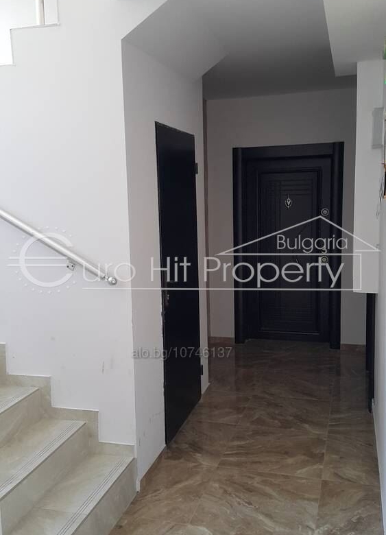 Отдава се под наем двустаен апартамент със собствено паркомясто - 0