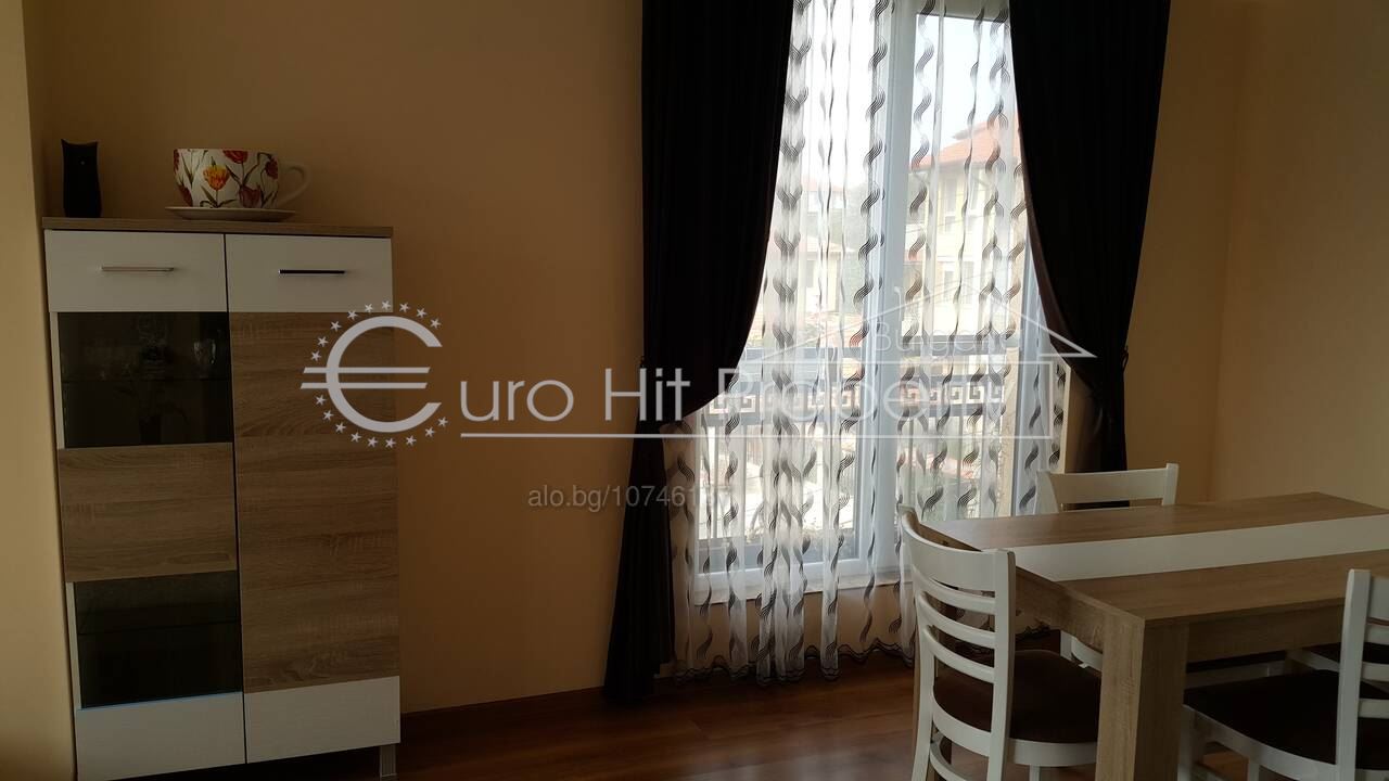 A one-bedroom apartment with a private parking space is for rent -0 Отдава се под наем двустаен апартамент със собствено паркомясто - 0