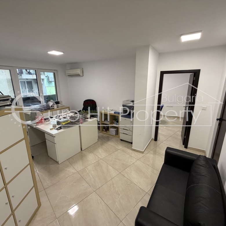Офис в центъра на гр. Бургас до площад Св. Кирил и Методий