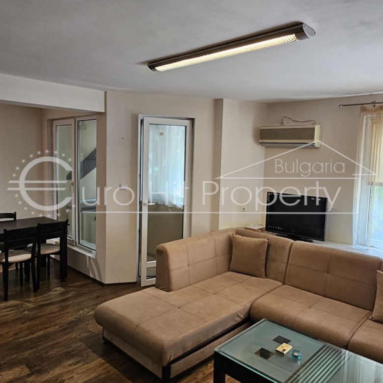 Отдава се под наем просторен едностаен апартамент на 5 мин. от "Тройката" - 0