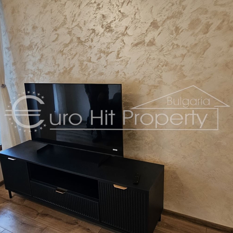 Отдава се под наем чисто нов двустаен апартамент в нова сграда в топ центъра на кв. Сарафово - 0