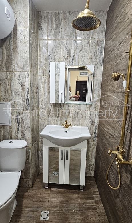 Отдава се под наем - дългосрочно - двустаен апартамент до Терминала в ж.к. Меден Рудник - 0