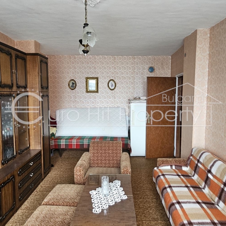 Тристаен апартамент монолитно строителство в бизост до БСУ и центъра ва града - 0