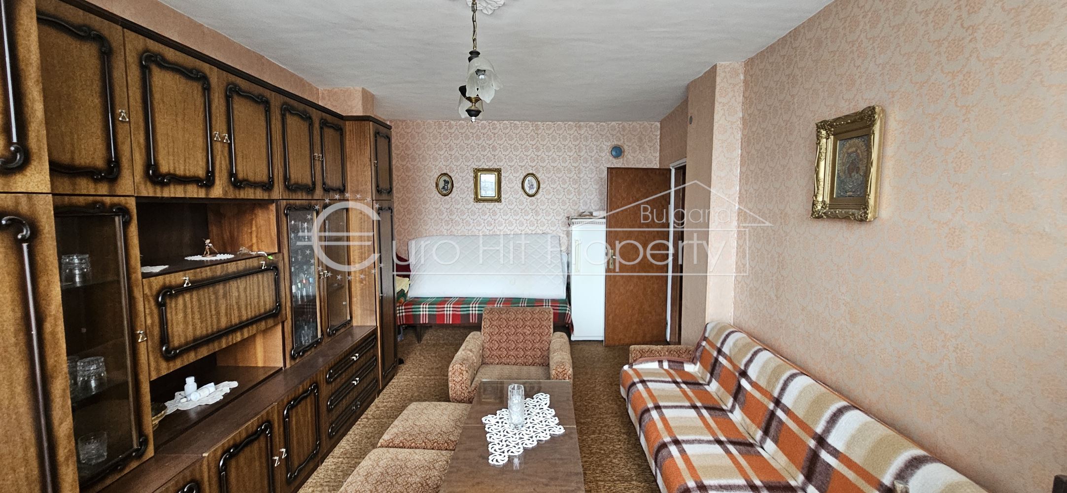 Тристаен апартамент монолитно строителство в бизост до БСУ и центъра ва града-0 Тристаен апартамент монолитно строителство в бизост до БСУ и центъра ва града - 0