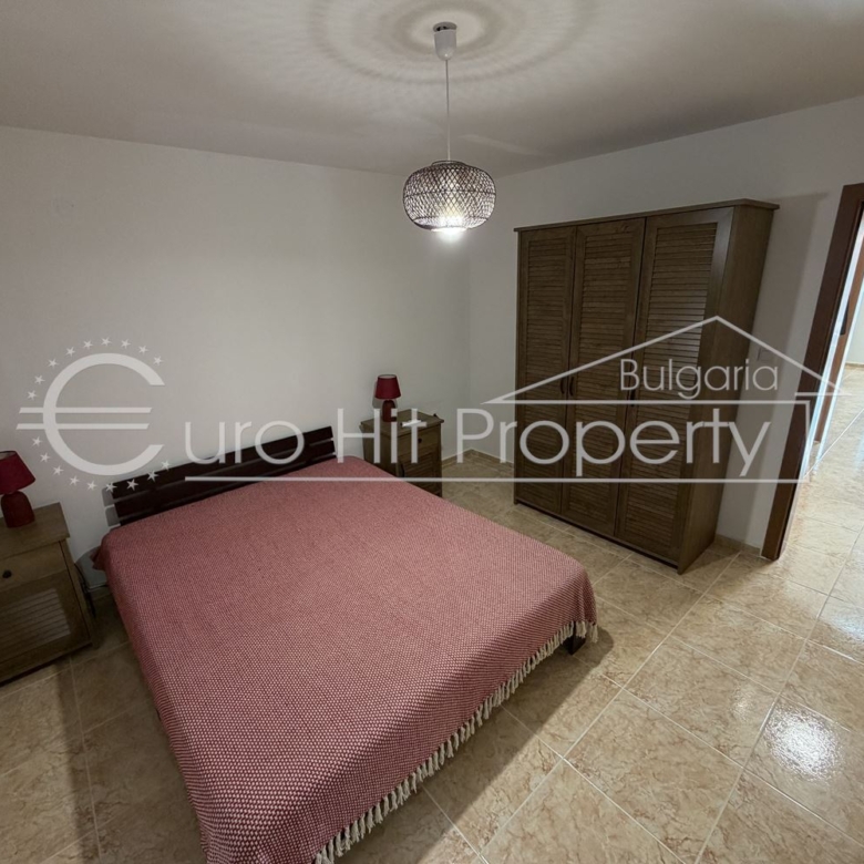 Двустаен обзаведен апартамент в кв. Сарафово - 0