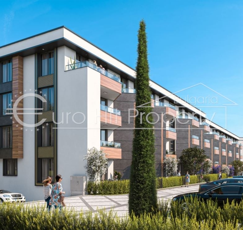 Едностаен апартамент с веранда и двор в новострояща се луксозна жилищна сграда в новата част на кв. Сарафово, на метри от морето - 0