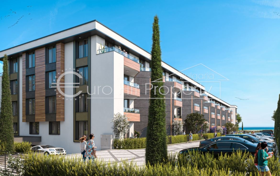 Едностаен апартамент с веранда и двор в новострояща се луксозна жилищна сграда в новата част на кв. Сарафово, на метри от морето - 0