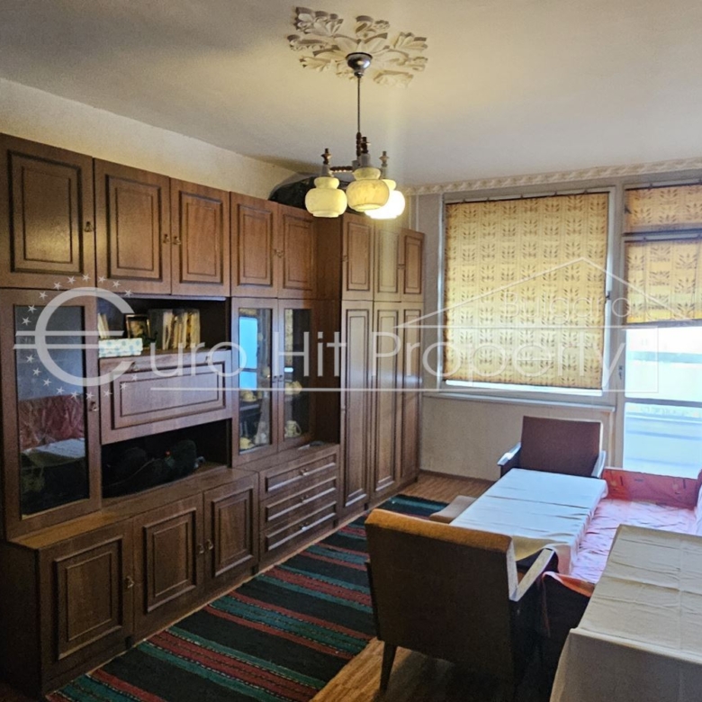 Тристаен апартамент монолитно строителство в бизост до БСУ и центъра ва града - 0