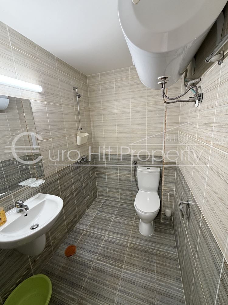 Двустаен обзаведен апартамент в кв. Сарафово - 0