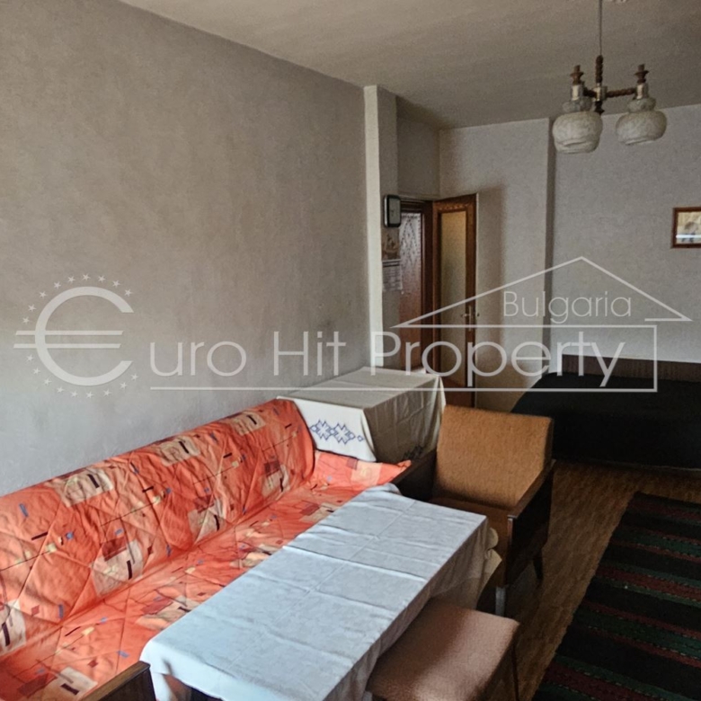 Тристаен апартамент монолитно строителство в бизост до БСУ и центъра ва града - 0