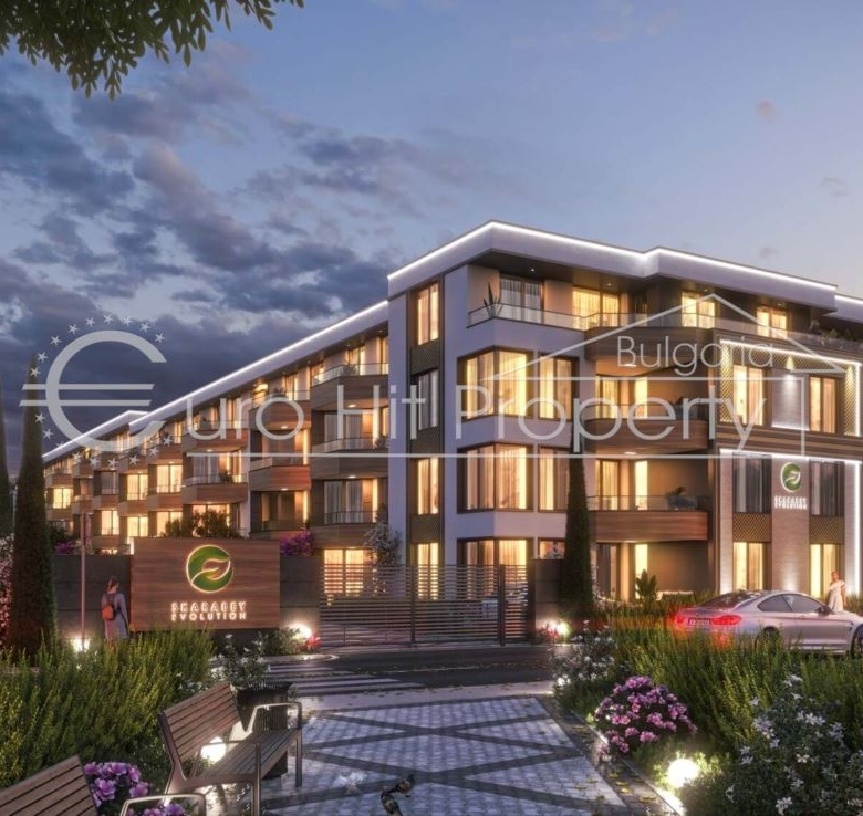 Едностаен апартамент с веранда и двор в новострояща се луксозна жилищна сграда в новата част на кв. Сарафово, на метри от морето - 0