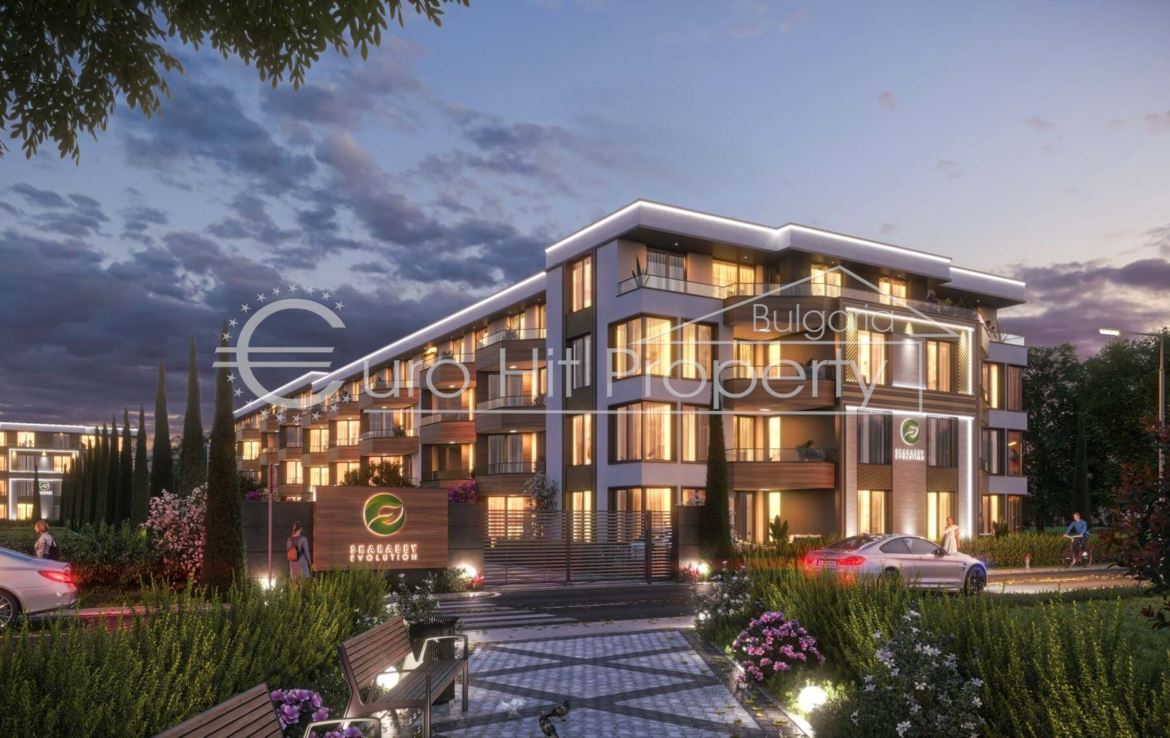 Едностаен апартамент с веранда и двор в новострояща се луксозна жилищна сграда в новата част на кв. Сарафово, на метри от морето - 0