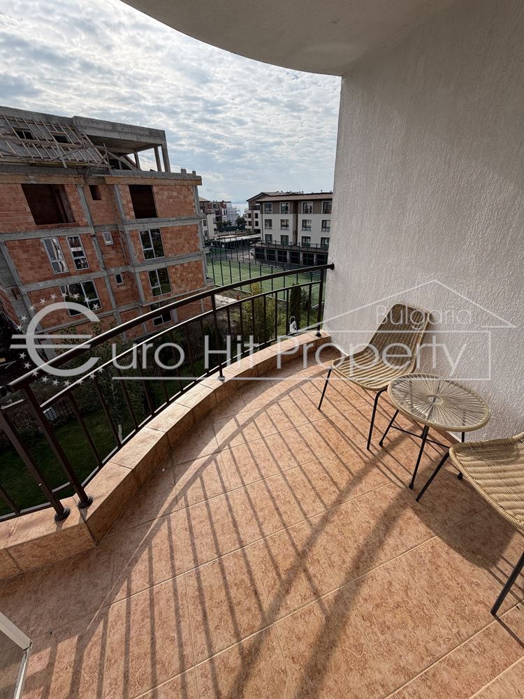 Двустаен обзаведен апартамент в кв. Сарафово - 0