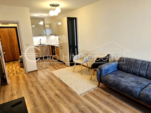 Отдава се под наем чисто нов двустаен апартамент в нова сграда в топ центъра на кв. Сарафово - 0