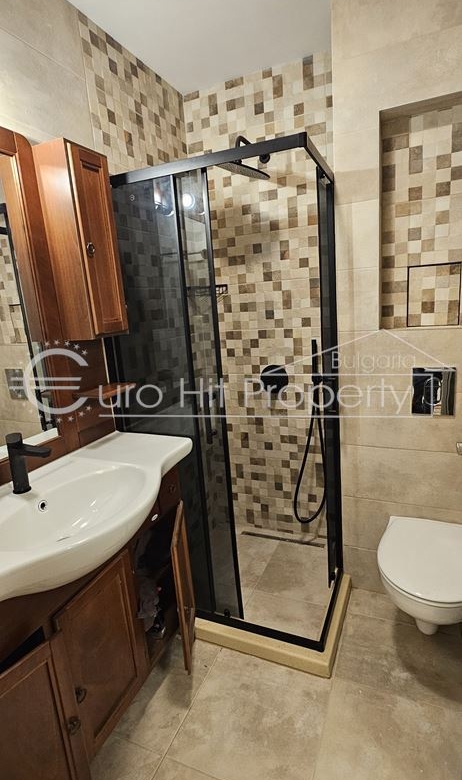 Отдава се под наем чисто нов двустаен апартамент в нова сграда в топ центъра на кв. Сарафово - 0