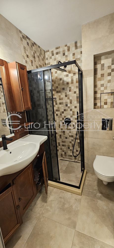 Отдава се под наем чисто нов двустаен апартамент в нова сграда в топ центъра на кв. Сарафово - 0