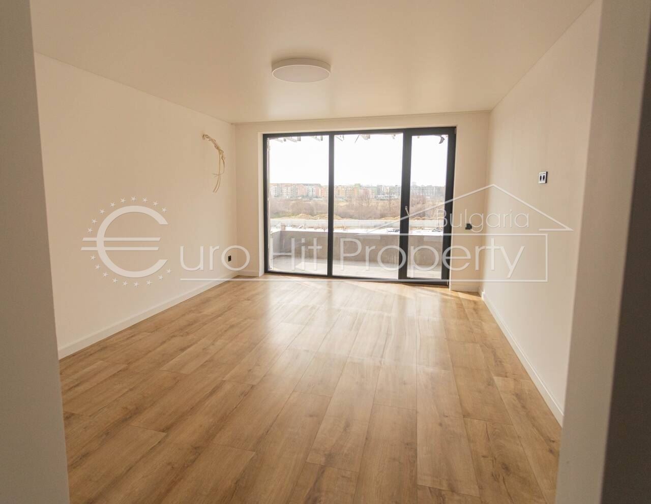 Комплекс Sunny Paradise – студиа и апартаменти до ключ – оазис на спокойствие-0 Комплекс Sunny Paradise - студиа и апартаменти до ключ - оазис на спокойствие - 0