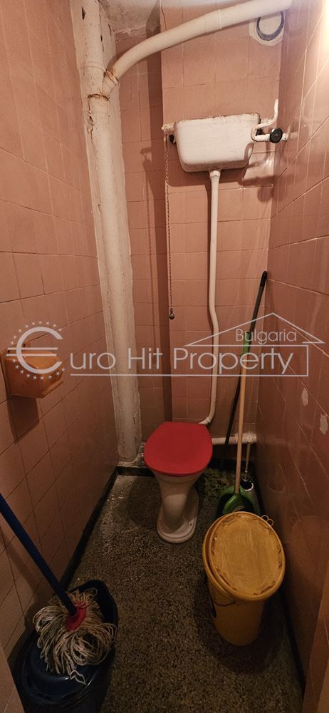 Тристаен апартамент монолитно строителство в бизост до БСУ и центъра ва града-0 Тристаен апартамент монолитно строителство в бизост до БСУ и центъра ва града - 0