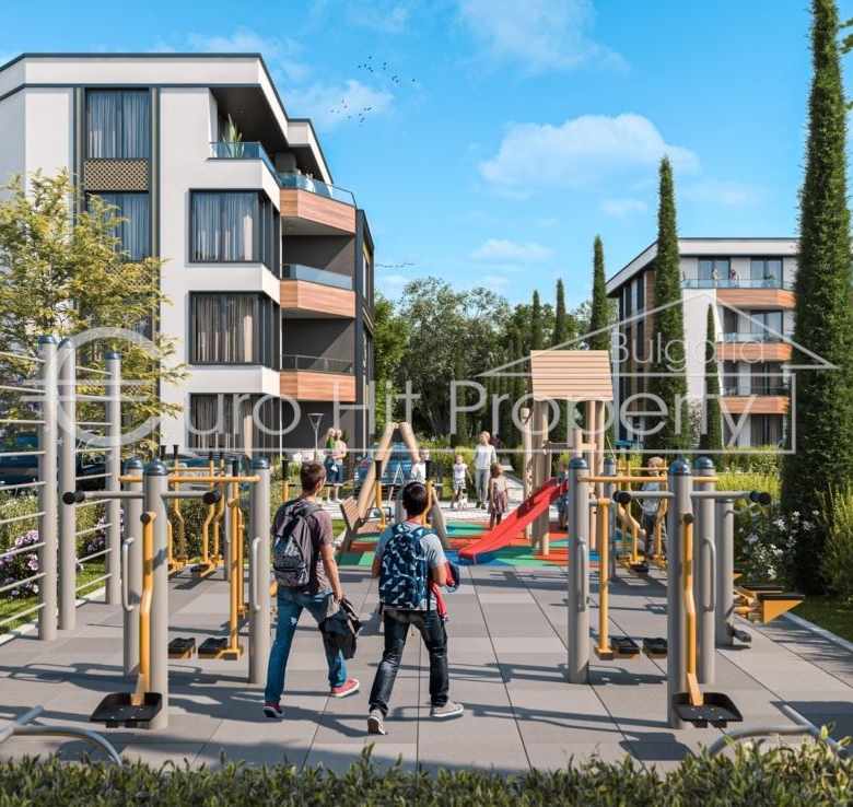 Едностаен апартамент с веранда и двор в новострояща се луксозна жилищна сграда в новата част на кв. Сарафово, на метри от морето - 0