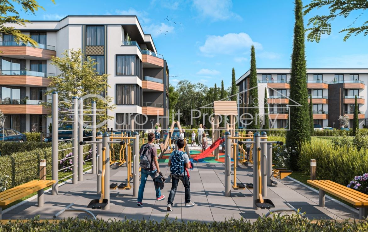 Едностаен апартамент с веранда и двор в новострояща се луксозна жилищна сграда в новата част на кв. Сарафово, на метри от морето - 0