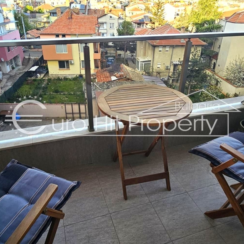 Отдава се под наем чисто нов двустаен апартамент в нова сграда в топ центъра на кв. Сарафово - 0