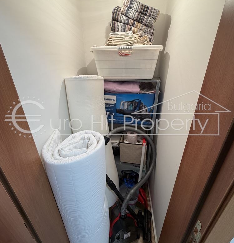 Двустаен обзаведен апартамент в кв. Сарафово - 0