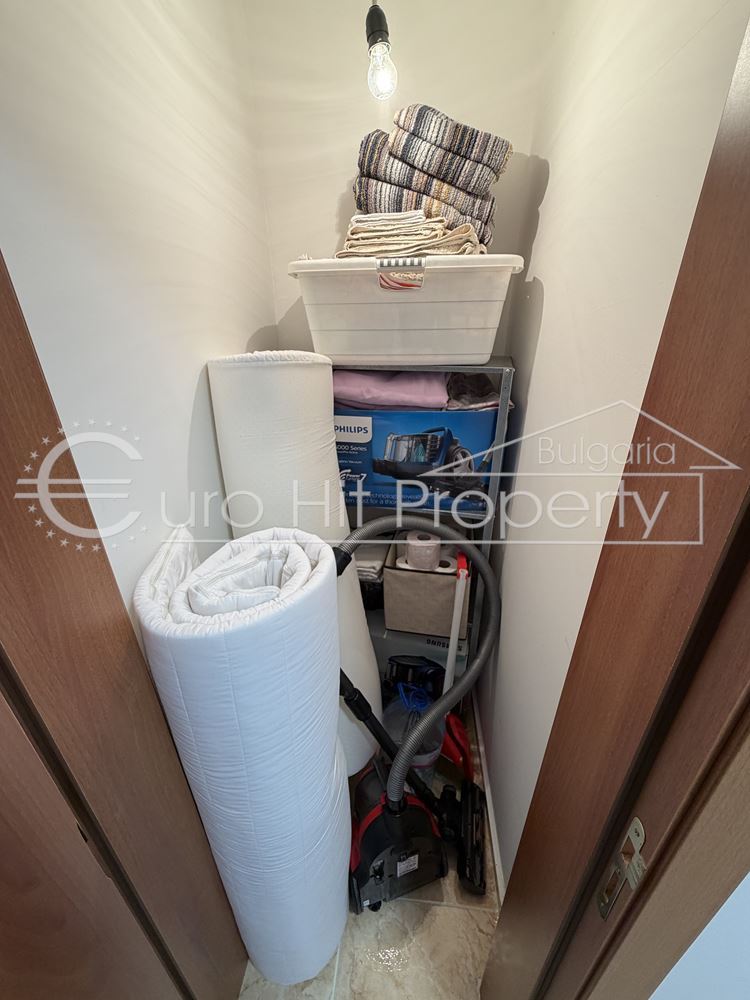 Двустаен обзаведен апартамент в кв. Сарафово - 0