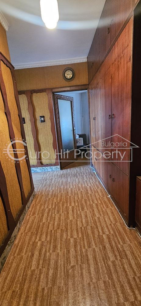 Тристаен апартамент монолитно строителство в бизост до БСУ и центъра ва града-0 Тристаен апартамент монолитно строителство в бизост до БСУ и центъра ва града - 0