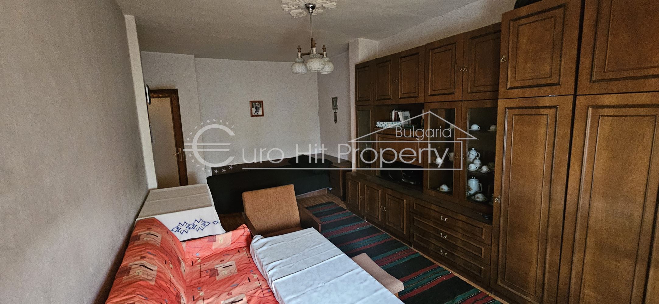 Тристаен апартамент монолитно строителство в бизост до БСУ и центъра ва града-0 Тристаен апартамент монолитно строителство в бизост до БСУ и центъра ва града - 0