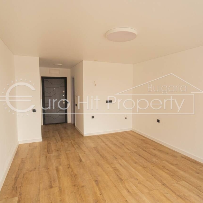 Комплекс Sunny Paradise - студиа и апартаменти до ключ - оазис на спокойствие - 0