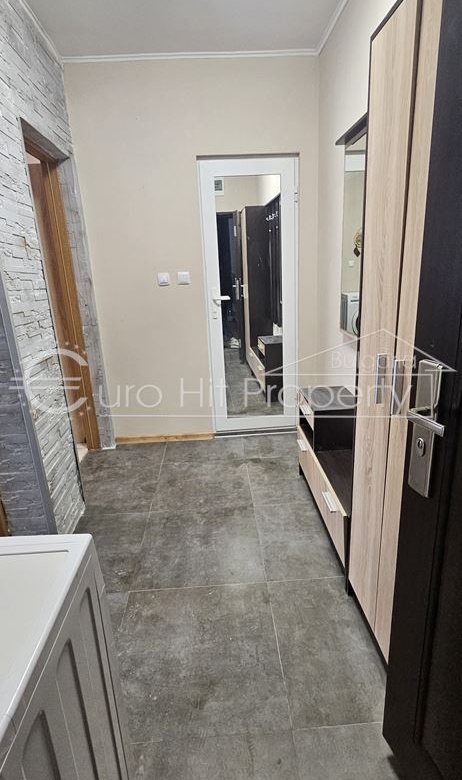 Отдава се под наем - дългосрочно - двустаен апартамент до Терминала в ж.к. Меден Рудник - 0