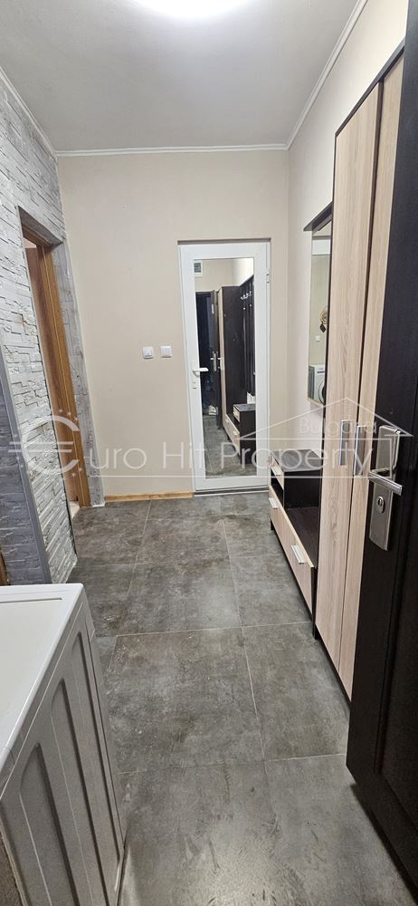 Отдава се под наем - дългосрочно - двустаен апартамент до Терминала в ж.к. Меден Рудник - 0