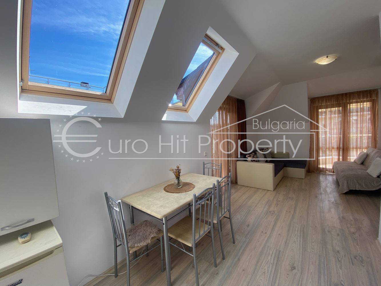 Двустаен апартамент в гр. Несебър - к-с Черно море - 0