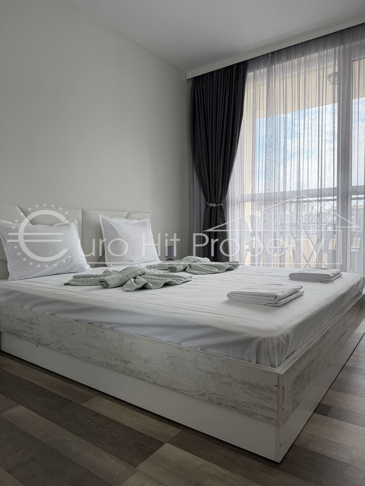 A one-bedroom apartment with a private parking space is for rent -0 Отдава се под наем двустаен апартамент със собствено паркомясто - 0