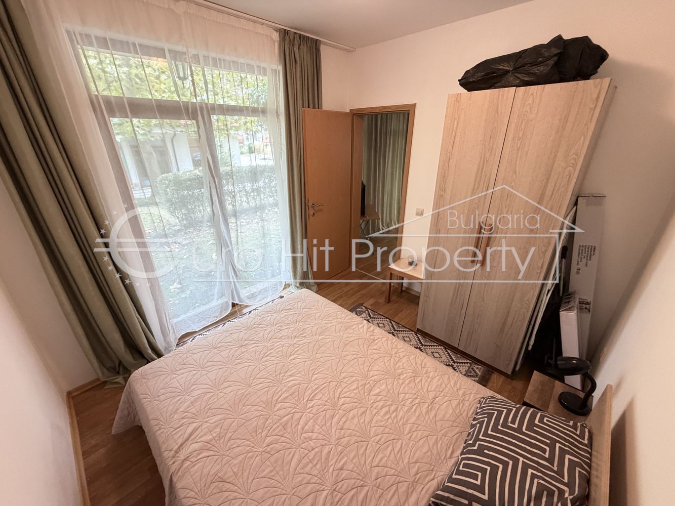 Двустаен обзавенден апартамент с веранда в к-с Vineyards Resort-0 Двустаен обзавенден апартамент с веранда в к-с Vineyards Resort - 0